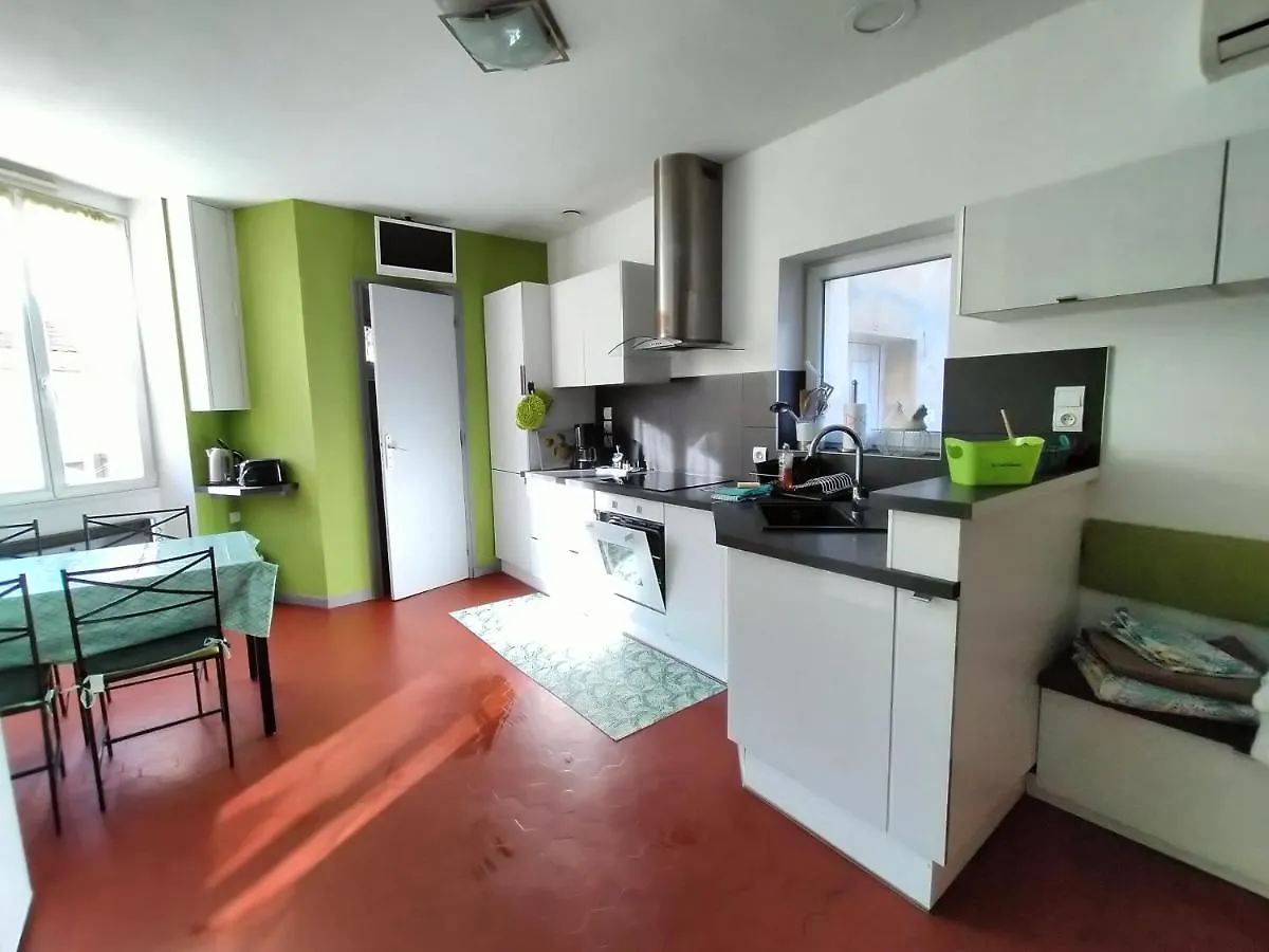 Studio Climatise Avec Mezzanine Au Calme Avec Terrasse Et Parking Idealement Situe Pour Tout Faire A Pied ! باندول فرنسا